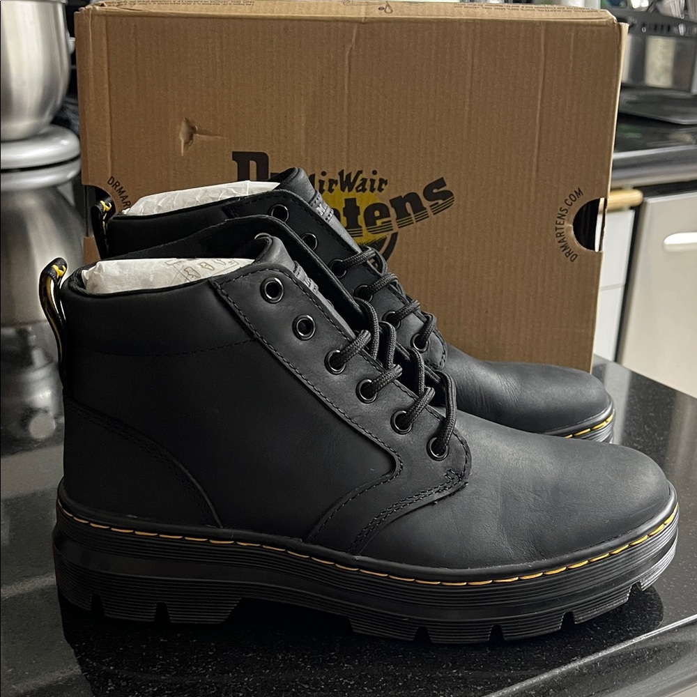 Dr. Martens Black Bonnie Boots for Men or Woman Unisex BNWB